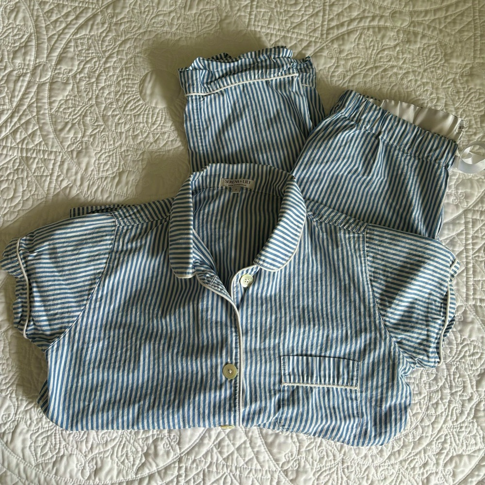 Short Sleeve Blue Striped pajamas set